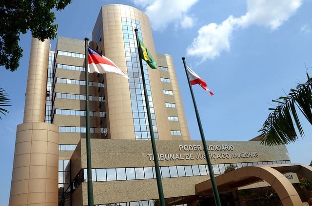 Supersalários de juízes superam orçamento de políticas públicas em cidades mais pobres