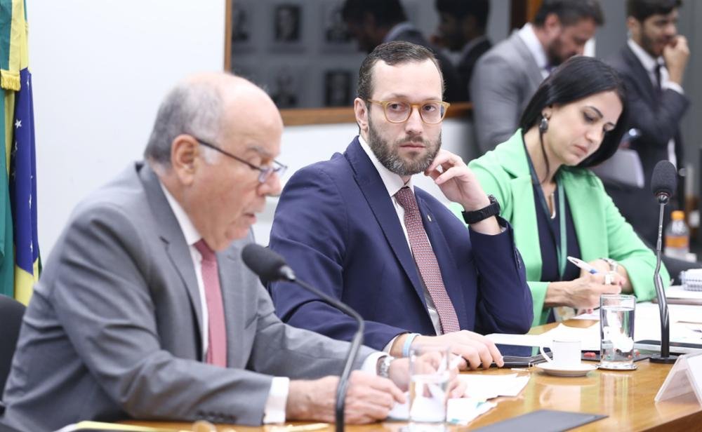 Ministro de Lula é ignorado pelo chefe da diplomacia dos EUA