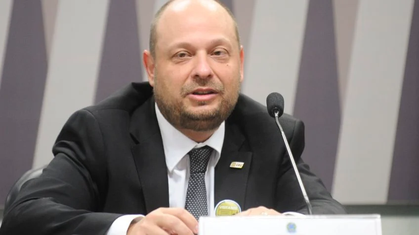 Investigados no caso do INSS gastaram R$ 35 mi em imóveis, revela PF