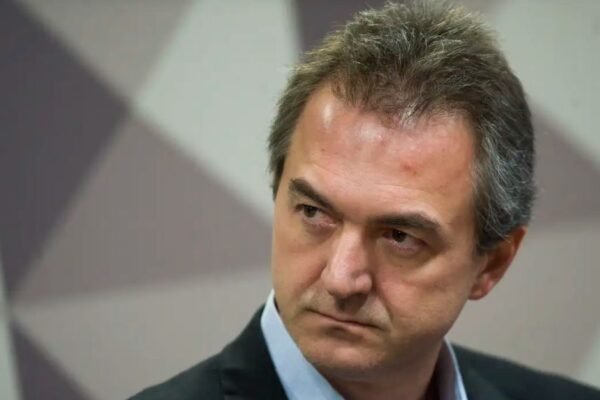 Galípolo se reúne com Joesley para tratar de ativos do Banco Master