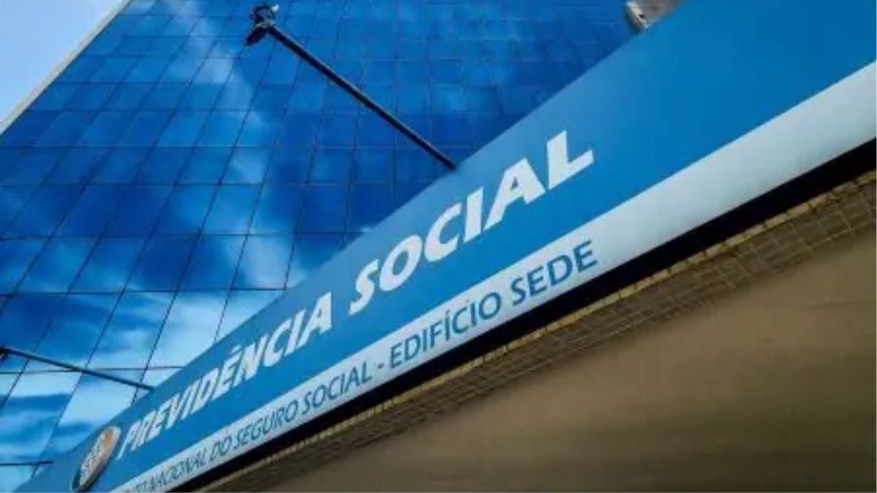 Lula nomeia procurador federal como novo presidente do INSS