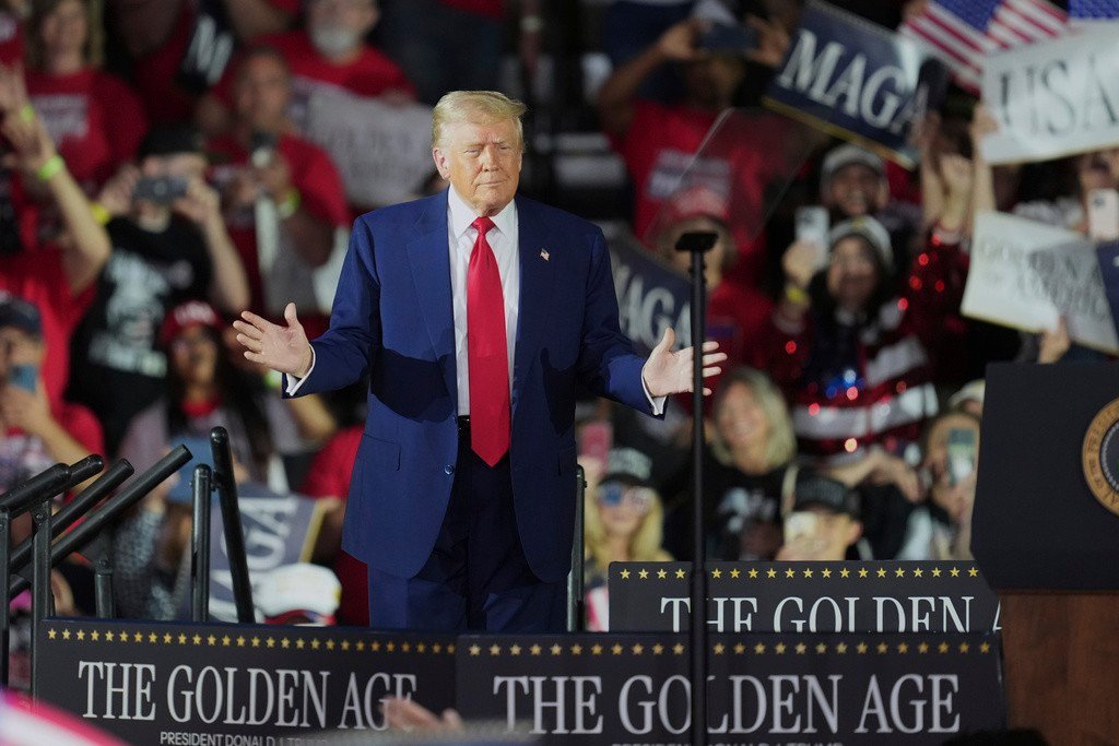 Trump propõe corte de US$ 163 bilhões no orçamento federal dos EUA para 2026