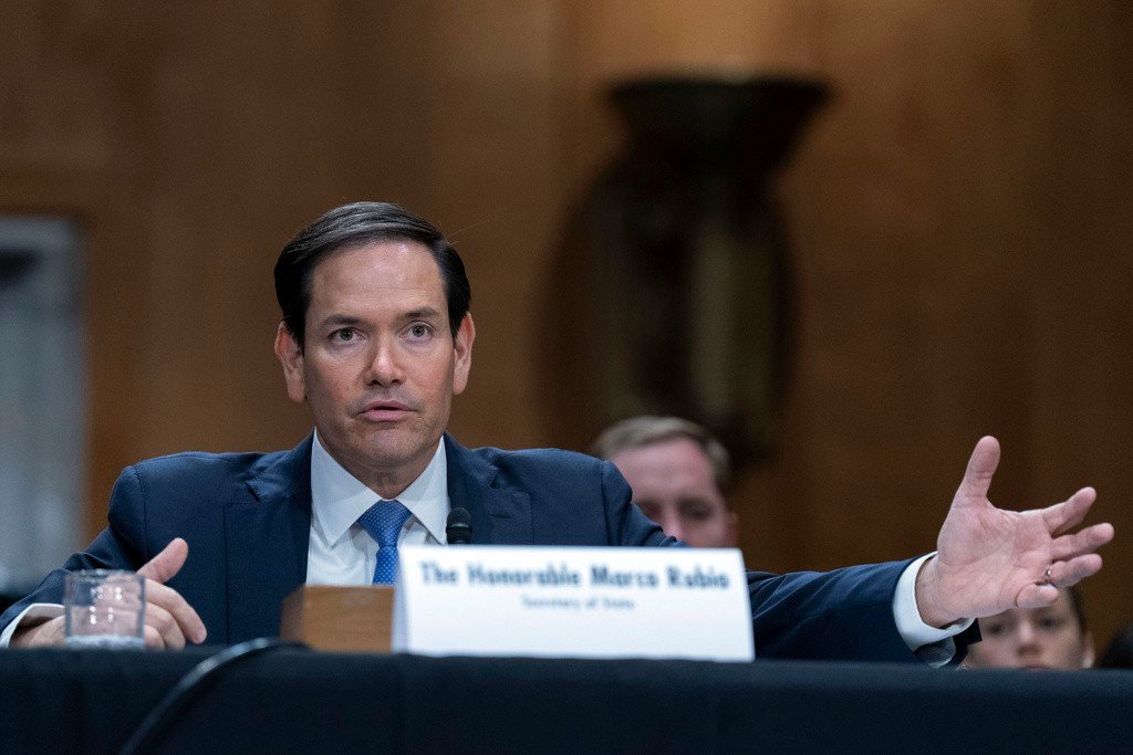 Marco Rubio: quem é secretário que já foi humilhado por Trump, é aliado dos Bolsonaro e inimigo do regime cubano