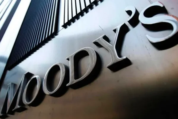 Moody’s rebaixa nota do Brasil por ‘vulnerabilidades fiscais’