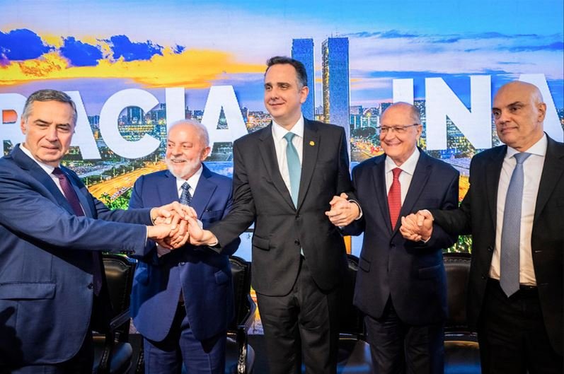 Romper com a Constituição não é uma alternativa