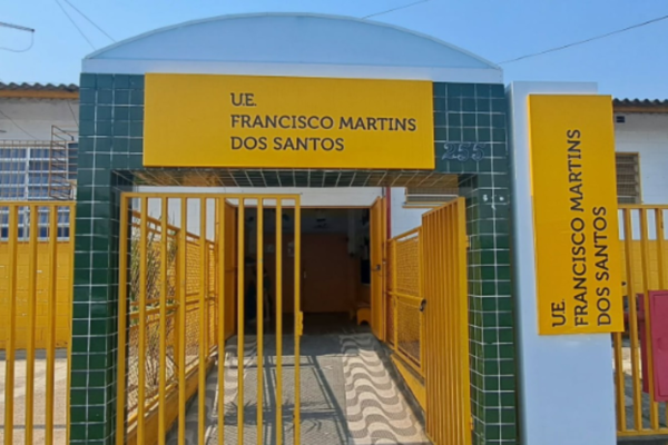 Professor é afastado após denúncia de importunação sexual contra cinco alunas em escola no litoral de SP