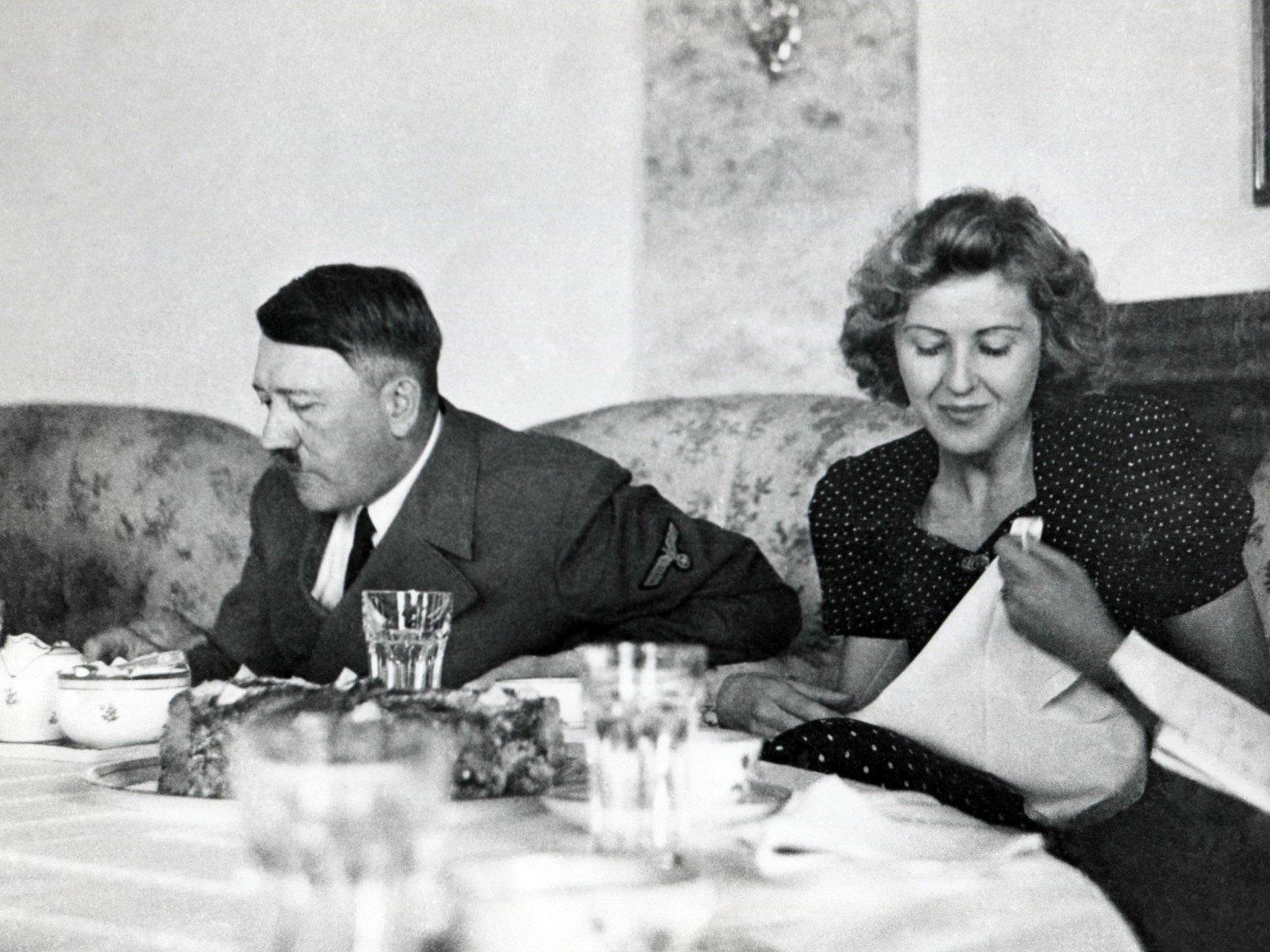 Estupro de quase 1 milhão de alemãs no final da guerra revela lado oculto da vitória contra nazistas