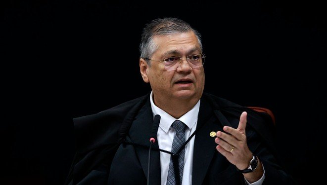 Em ofício, Sóstenes diz que não deve explicações a Flávio Dino