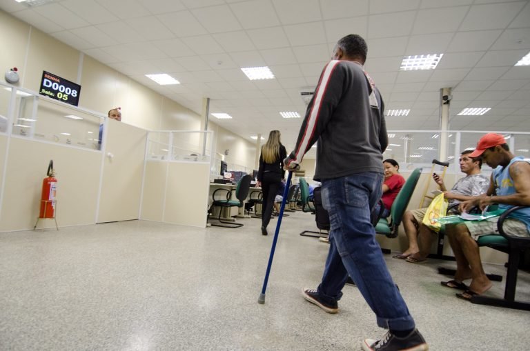CCJ aprova exigência de laudo detalhado de perícia médica do INSS
