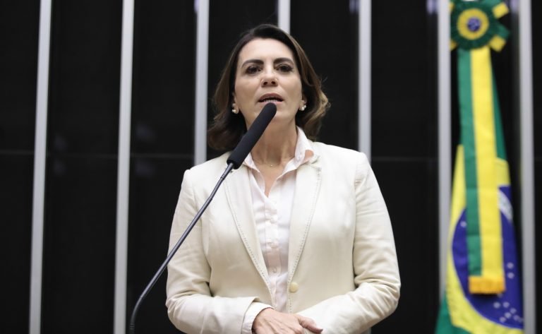 Projeto obriga empresa de telecomunicação a adotar mais transparência junto ao consumidor