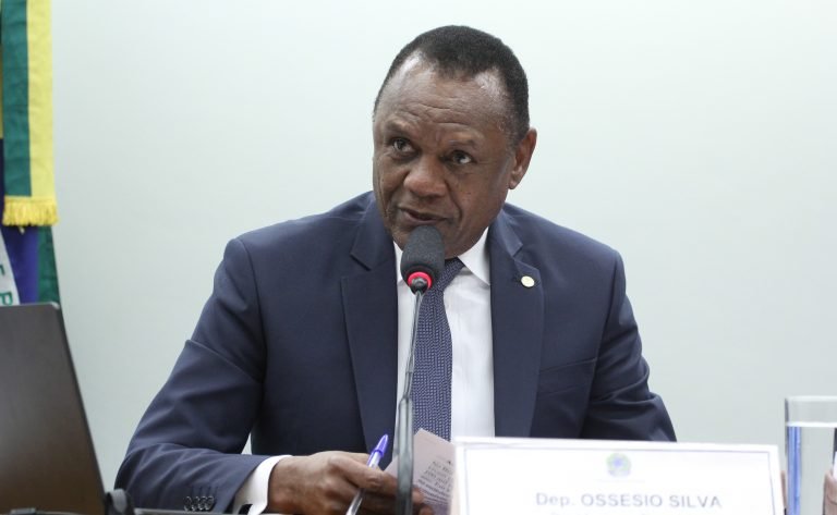 Projeto obriga poder público a criar o serviço de atendimento “disque saúde mental”