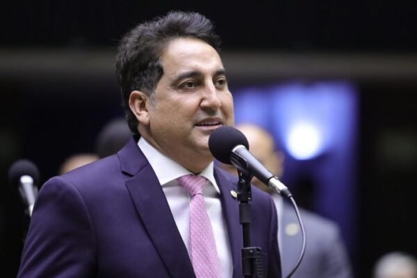 Comissão aprova projeto que prevê mais transparência sobre defesa agropecuária Comissão aprova projeto que prevê mais transparência sobre defesa agropecuária