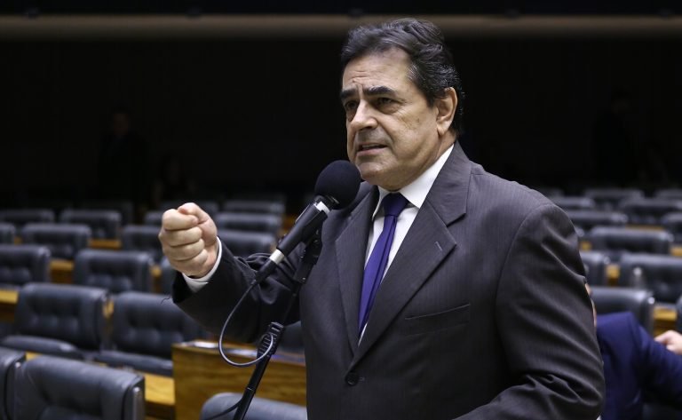 Nova lei prevê políticas públicas para doenças inflamatórias intestinais