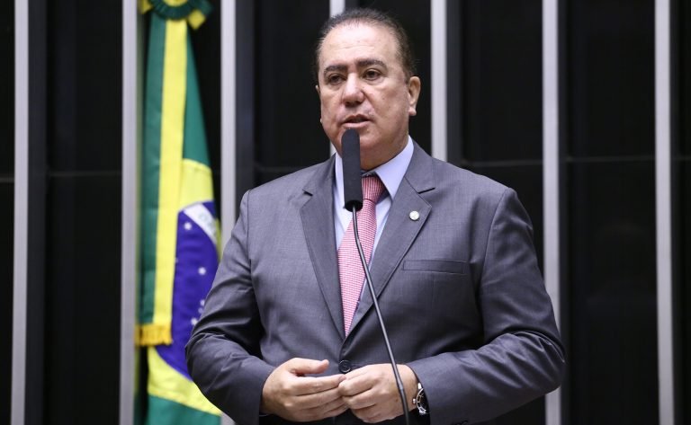 Projeto determina que chefe do Executivo entregue governo com saldo de caixa igual ou maior do que recebeu