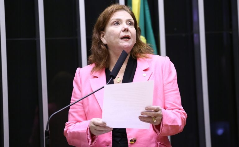 Projeto cria política nacional de combate à sífilis congênita