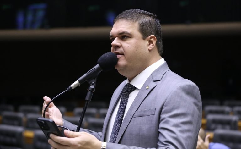 Comissão aprova projeto que obriga escolas a prestar atendimento a alunos com doenças crônicas