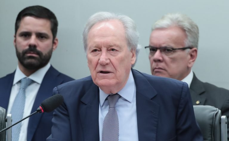 Comissão debate PEC sobre segurança pública com o ministro da Justiça