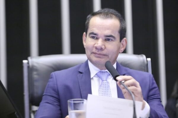 Comissão aprova notificação obrigatória da Defensoria Pública sobre apreensão de adolescente
