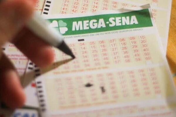 Mega-Sena sorteia prêmio acumulado de R$ 100 milhões
