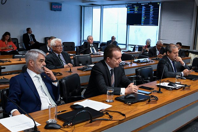 Representação do Brasil no Parlasul define regras sobre alternância para cargos-chave