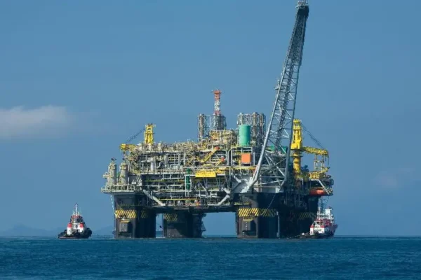 Empresas da Venezuela declaram petróleo como de origem brasileira para exportar para a China