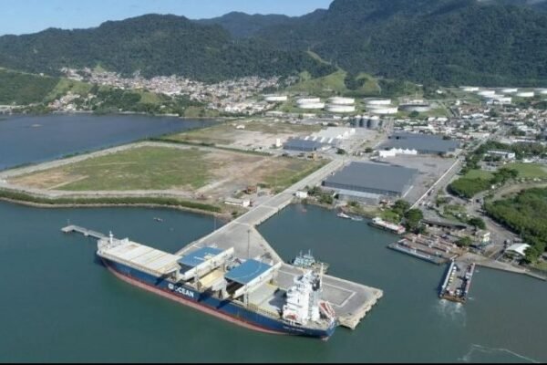 Audiência na Câmara dos Deputados discute operação do porto de São Sebastião (SP)
