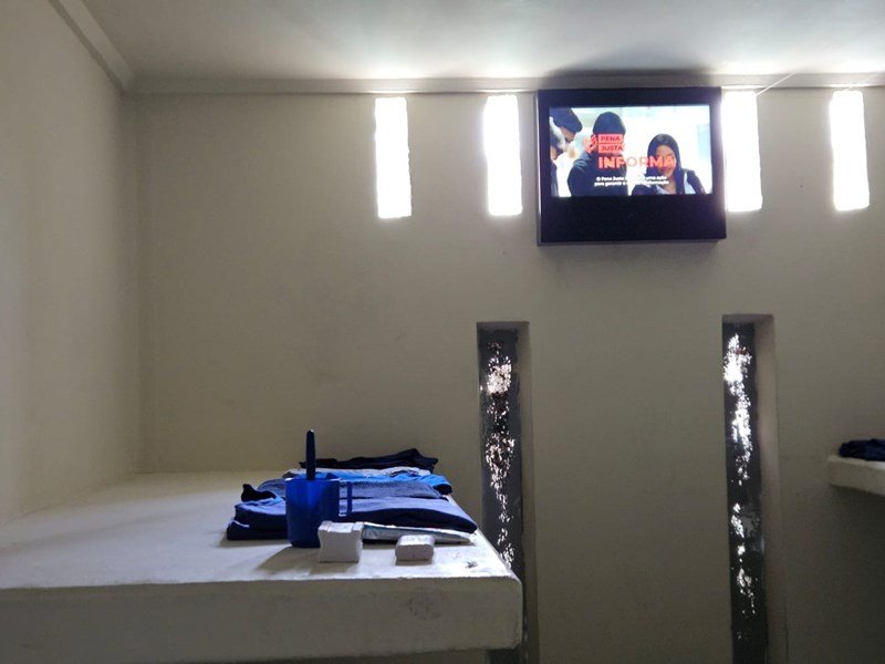 Televisões blindadas e sem trabalho para detentos: Espírito Santo recebe projeto-piloto do Pena Justa