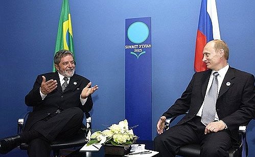 Lula diz que Trump fala ‘bobagens’ e o classifica como ‘anarquista’ Lula diz que Trump fala ‘bobagens’ e o classifica como ‘anarquista’