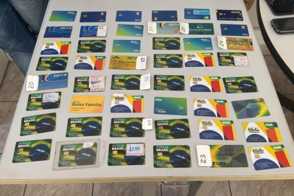 Central de vendas de drogas e de golpes contra programas do governo federal é descoberta no litoral de SP