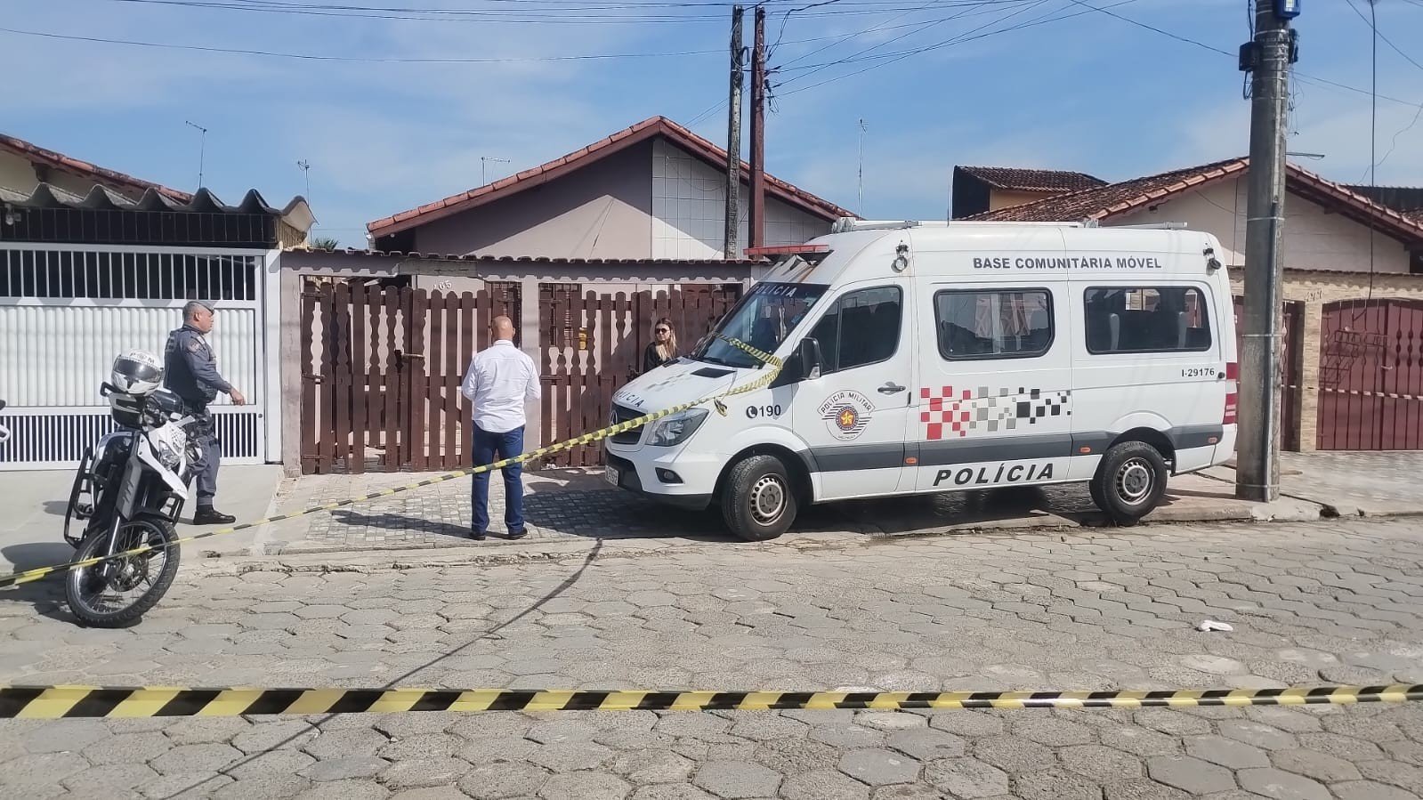 Homem estupra ex-mulher e mata cunhada e sobrinhos com golpes de pá e marreta no litoral de SP