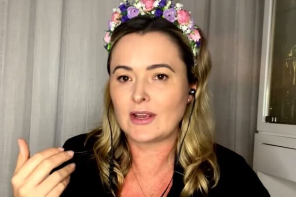Justiça bloqueia CNH de pais que não vacinaram bebê em SC