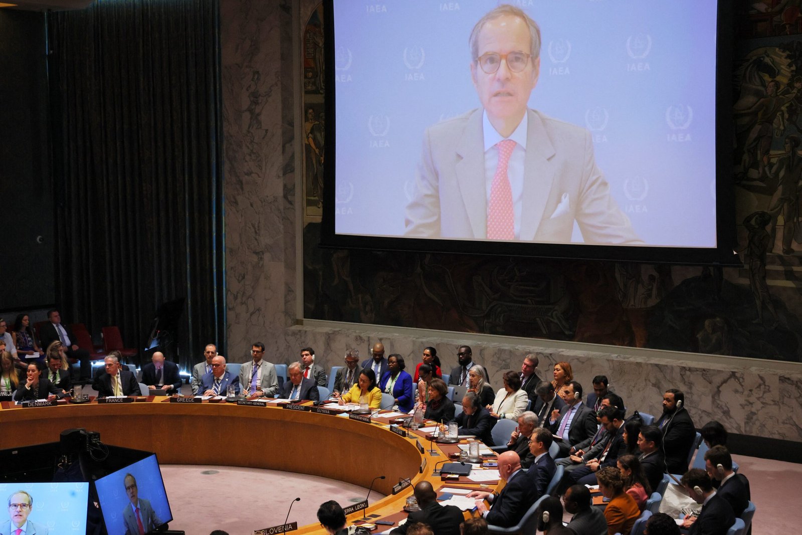 Ataque a usina iraniana pode causar desastre nuclear, diz AIEA