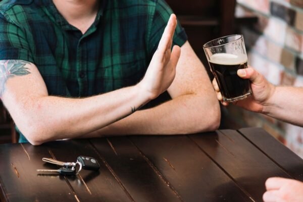Ozempic reduz desejo por álcool, diz estudo