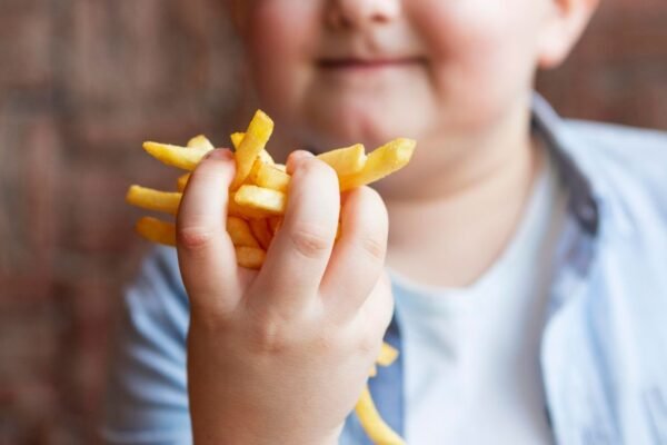 Obesidade infantil afeta 3,1 milhões de crianças com menos de 10 anos no Brasil