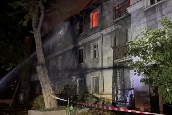 Horas após negociações, Ucrânia acusa a Rússia de ataques que deixaram 1 morto