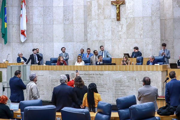 Projetos de vereadores: Confira as 38 propostas aprovadas na Sessão Plenária desta quarta Projetos de vereadores: Confira as 38 propostas aprovadas na Sessão Plenária desta quarta