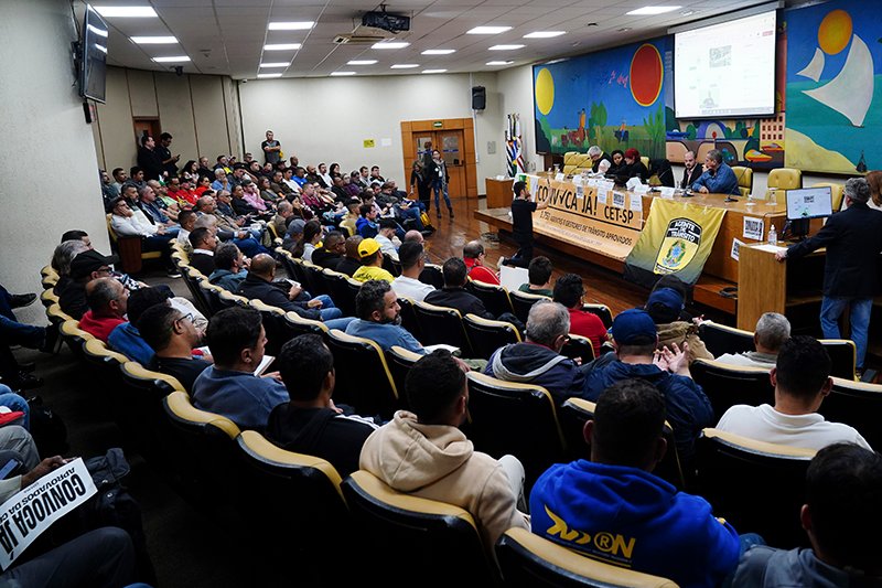 Chamamento de agentes da CET e situação do trânsito na capital são debatidos em audiência na Câmara