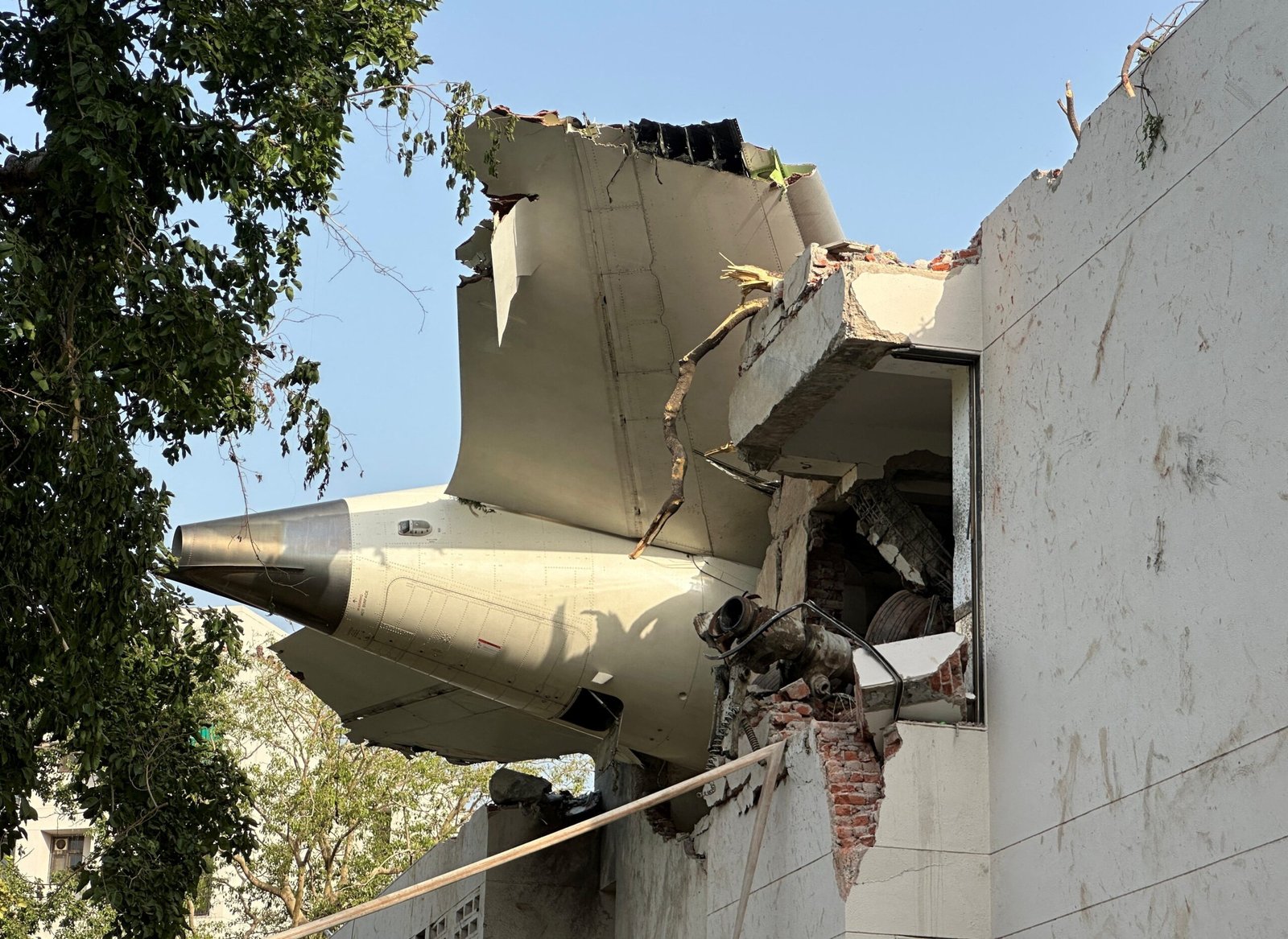 É #FAKE que Índia já divulgou relatório preliminar sobre queda de avião