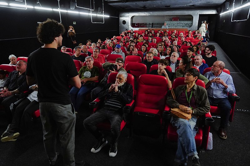 Vereadores de São Paulo participam de lançamento de documentários sobre a poluição sonora na Avenida Paulista