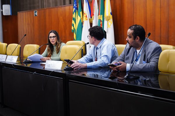Audiência Pública discute projetos nas áreas de saúde, educação e transporte Audiência Pública discute projetos nas áreas de saúde, educação e transporte