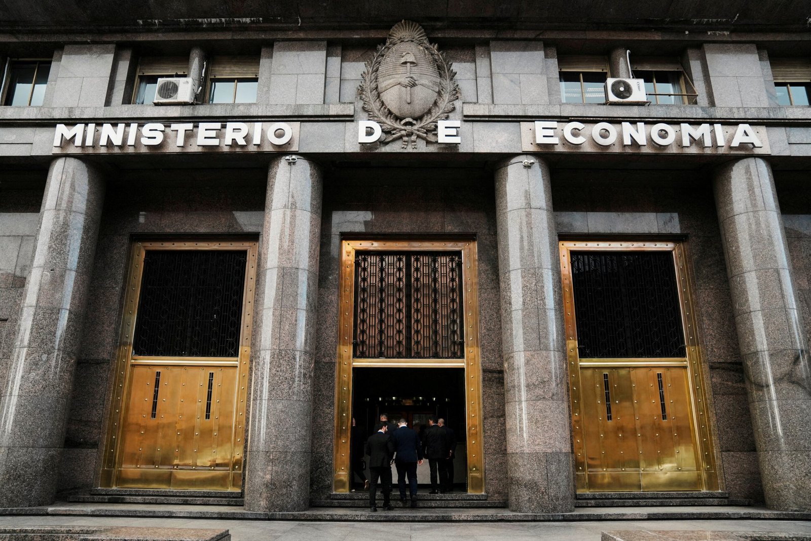 Argentina pode precisar pedir ‘perdão’ por não cumprir meta do FMI