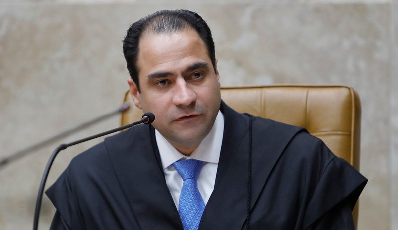 OAB veta inscrição de condenados por racismo