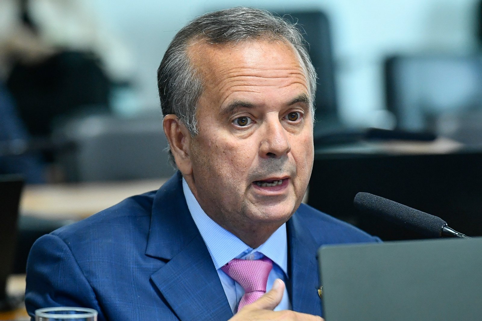 Rogério Marinho propõe fim de descontos automáticos em aposentadorias do INSS