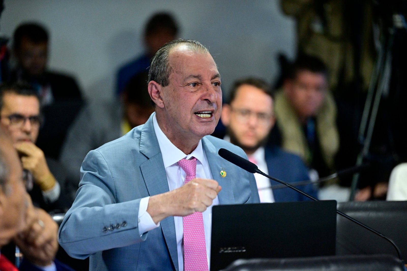 Alcolumbre confirma a líderes que vai instalar a CPMI do INSS nesta terça-feira