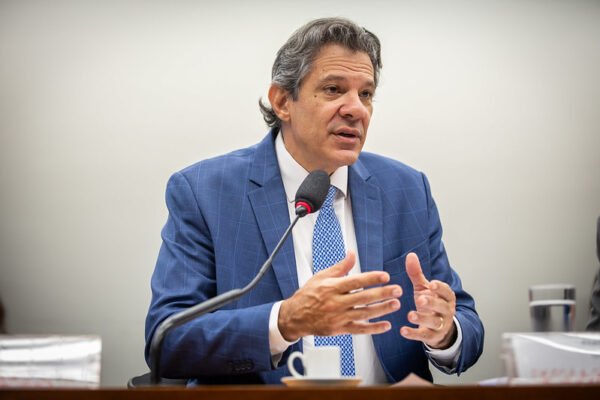 Em 3 dias, governo Lula libera R$ 407 milhões em emendas parlamentares