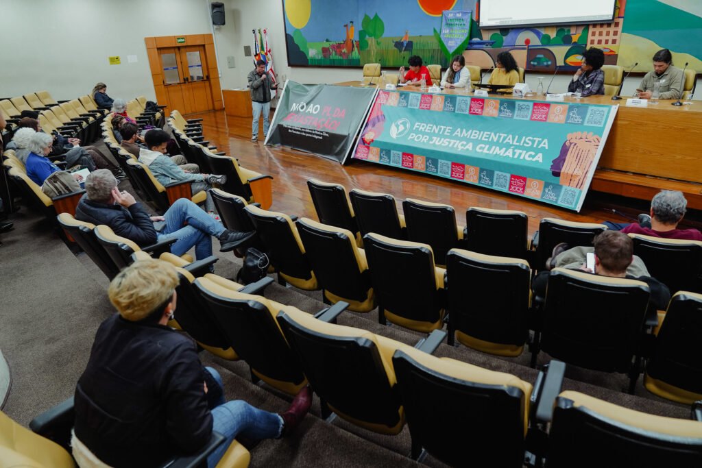 Primeira reunião da Frente Parlamentar Ambientalista por Justiça Climática define prioridades