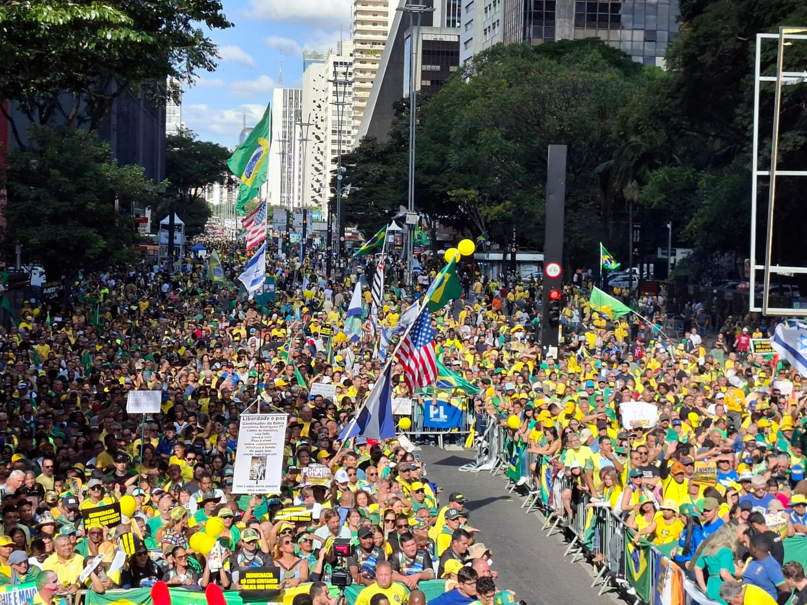 Críticas ao STF, apoio a Bolsonaro e eleições 2026 marcam discursos no ato ‘Justiça já’