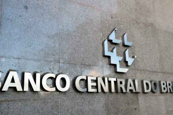 Setor público brasileiro tem déficit primário de R$ 33 bilhões em maio