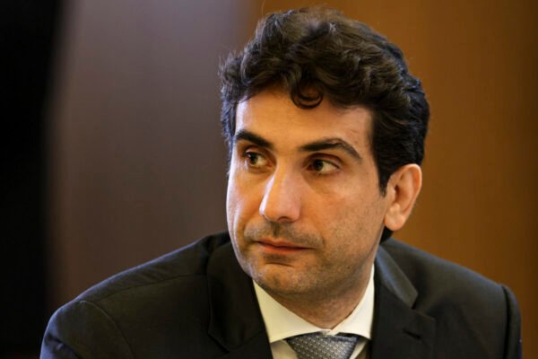 BC reduz projeção de inflação em 2025 para 4,9%, ainda acima da meta