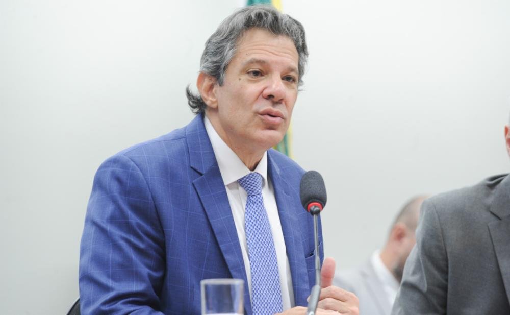 Zé Trovão propõe revogação de aumento de imposto sobre previdência